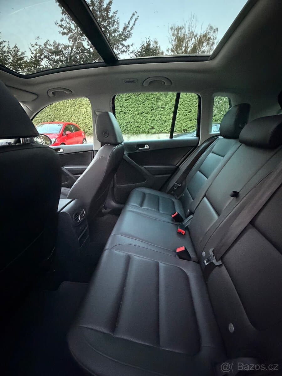 2015 Volkswagen TIGUAN - 8