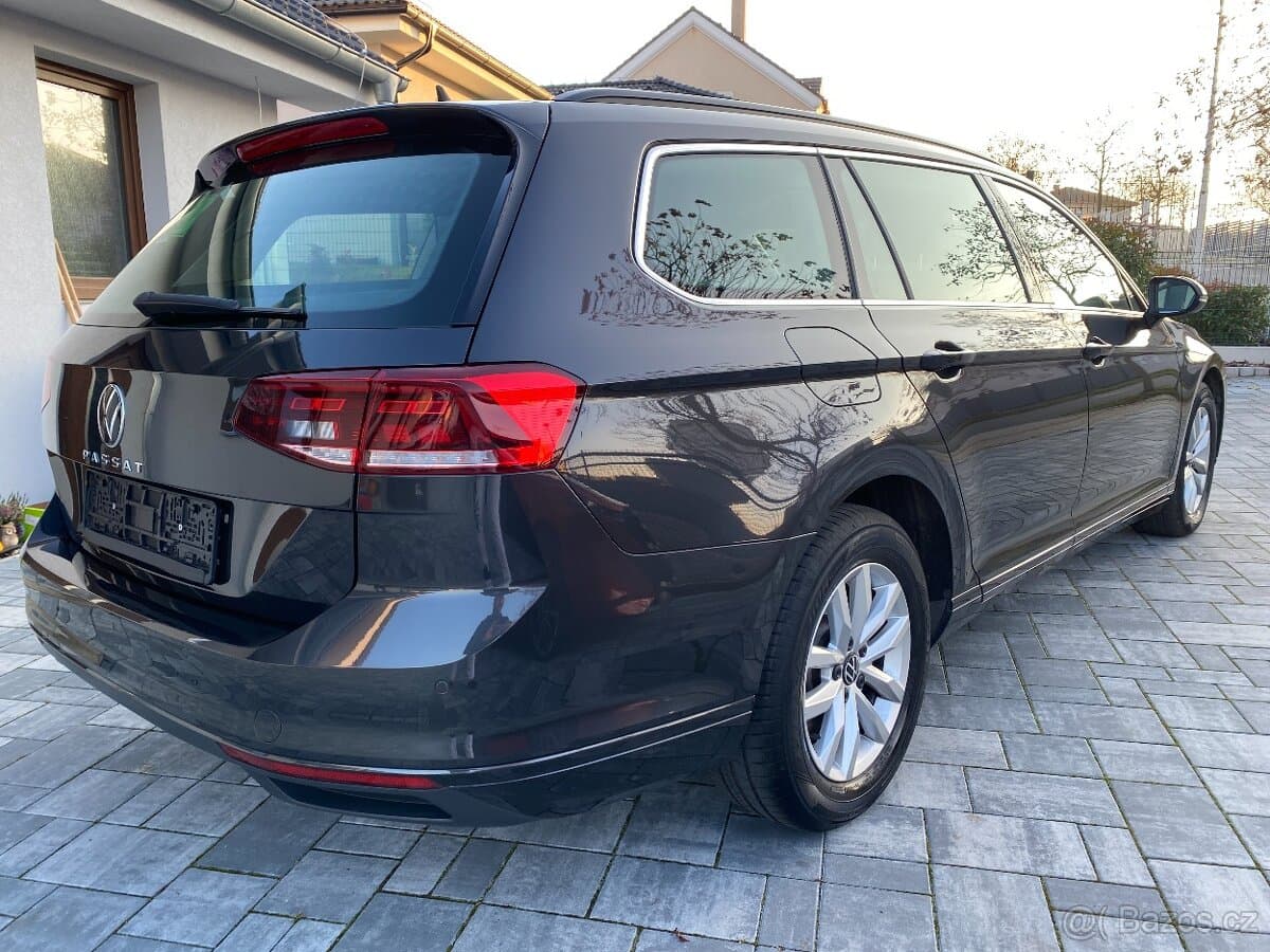 2021 Volkswagen PASSAT - 8