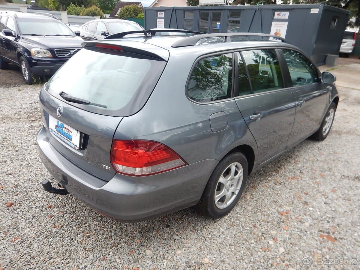 2011 Volkswagen GOLF - 8