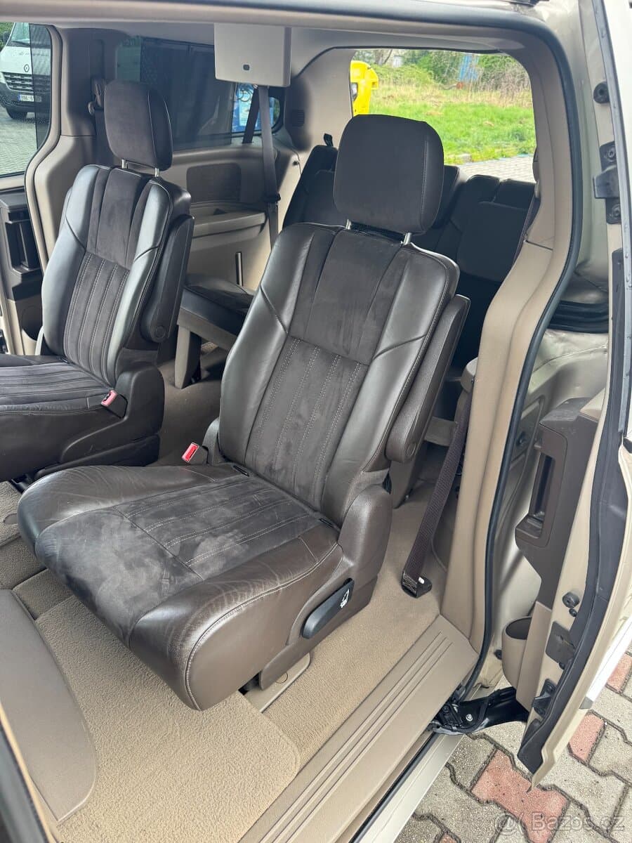 2014 Lancia VOYAGER - 8