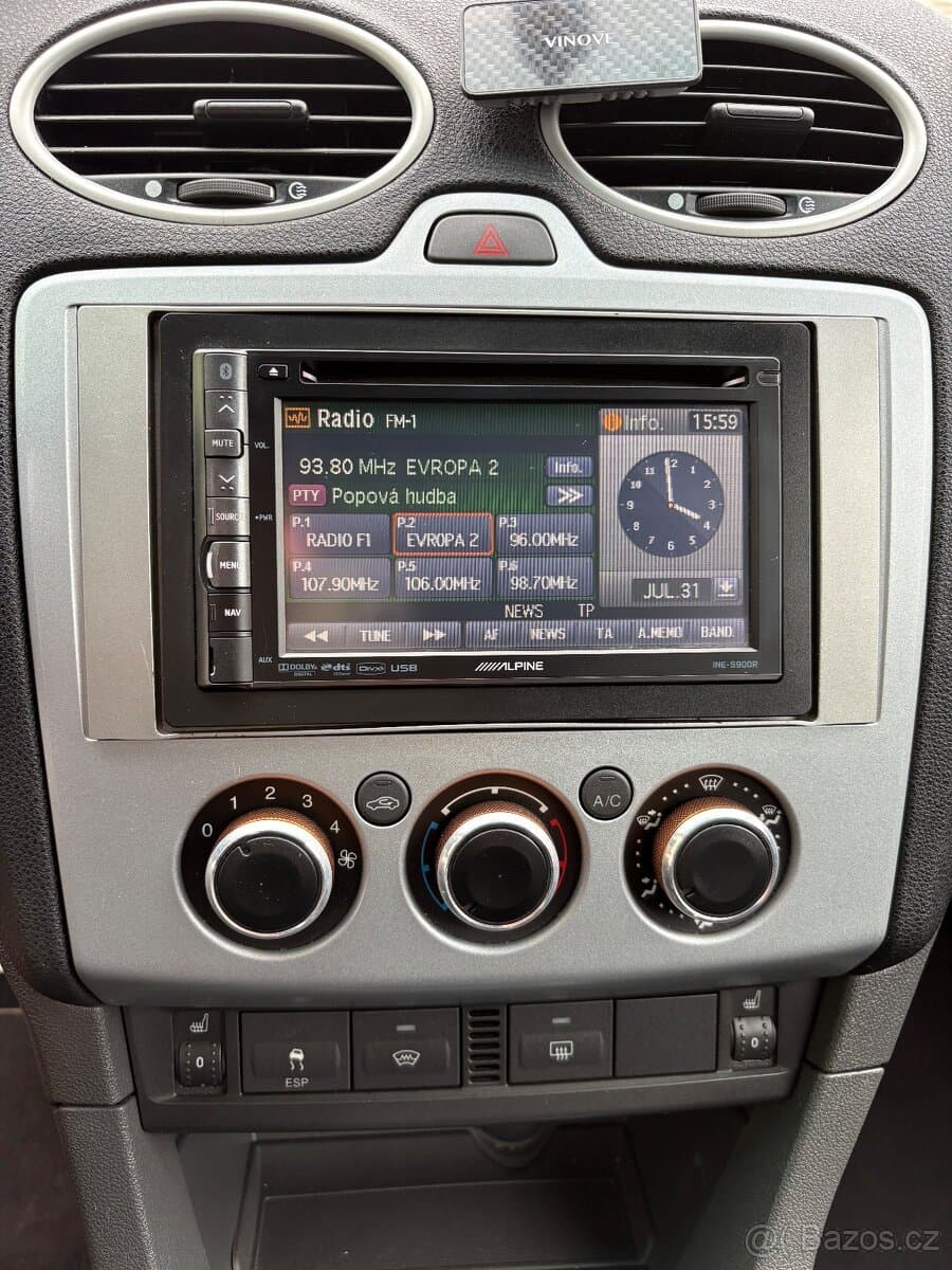 2005 Ford FOCUS - 8