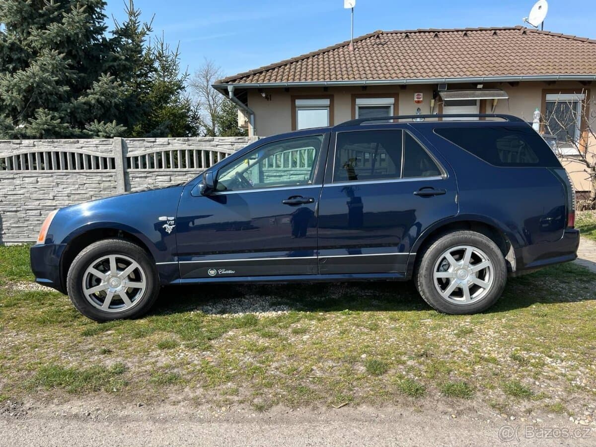 2007 Cadillac SRX - 8