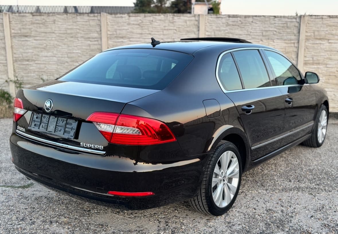 2014 Škoda SUPERB - 8