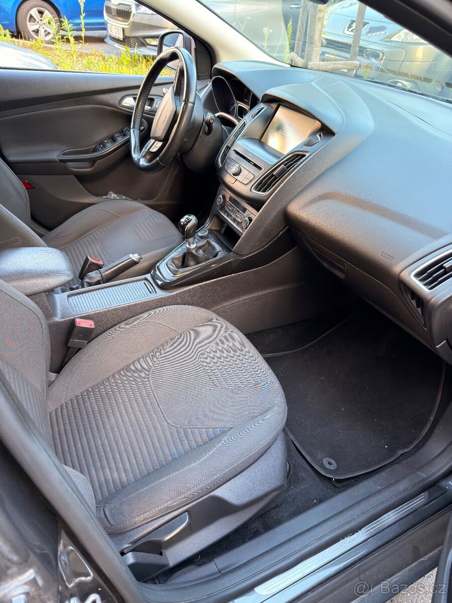 2016 Ford FOCUS - 8