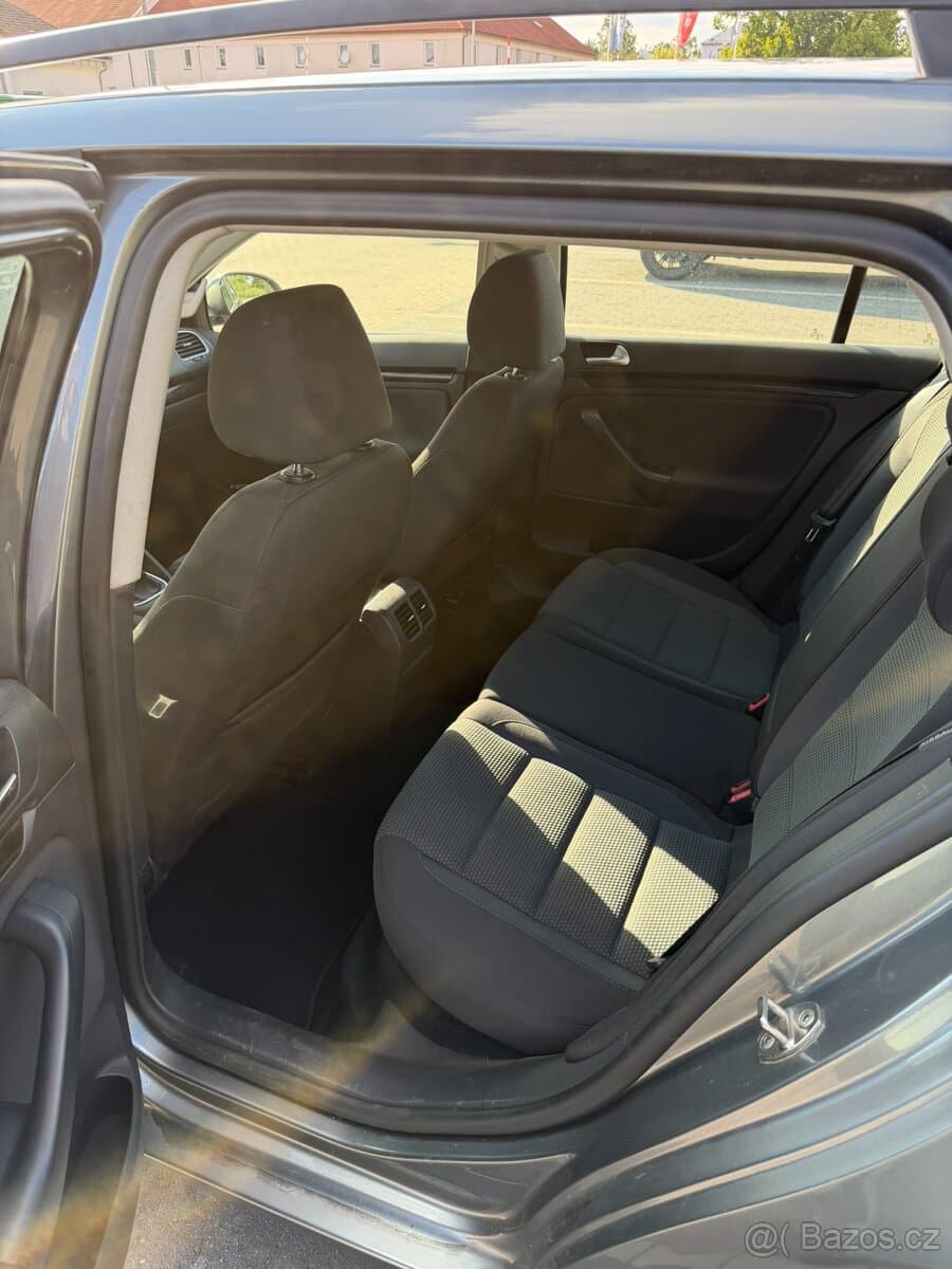 2012 Volkswagen GOLF - 8