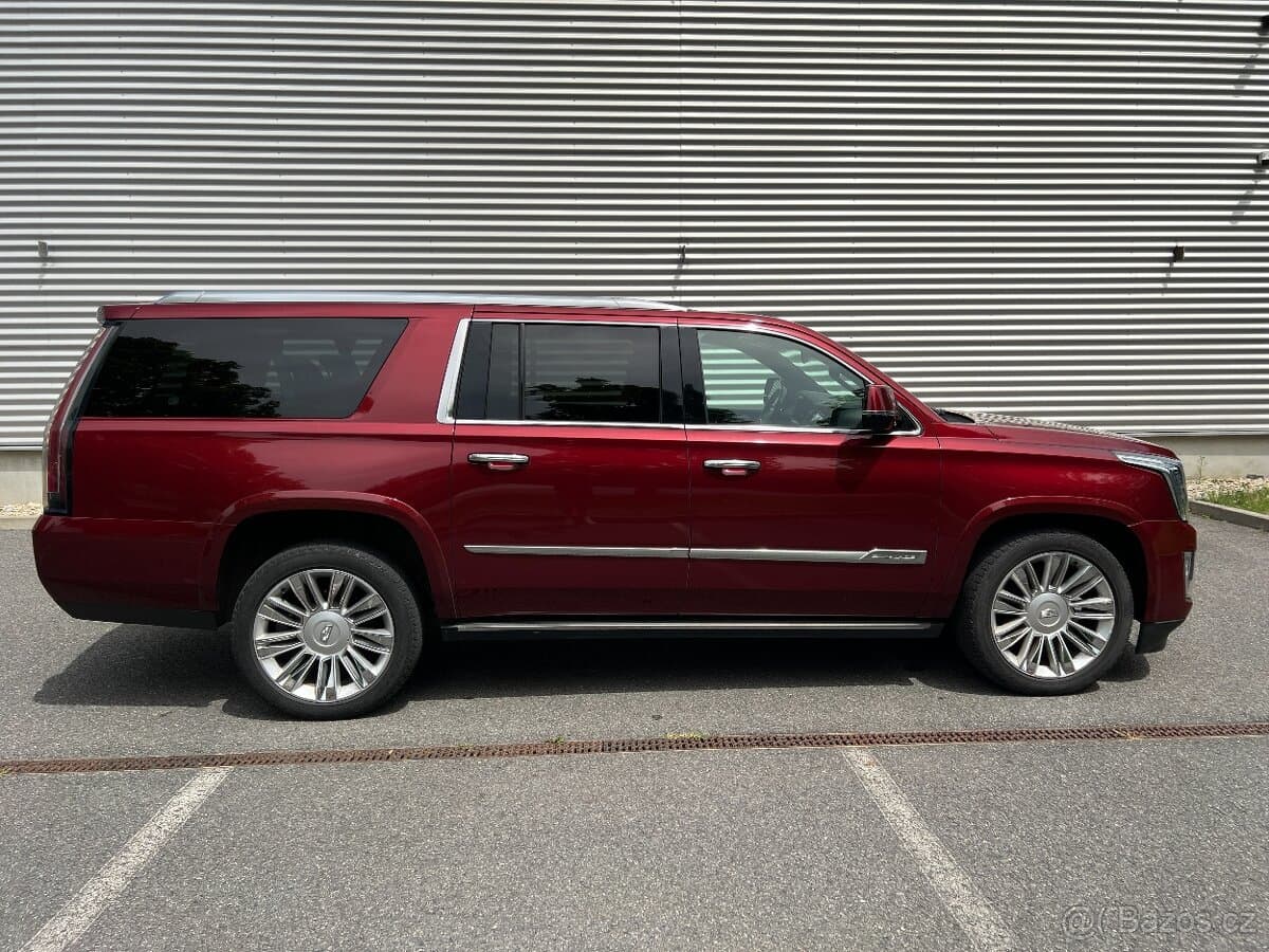 2016 Cadillac ESCALADE - 8