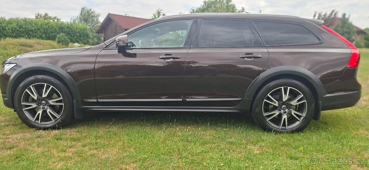 2020 Volvo V90 - 8