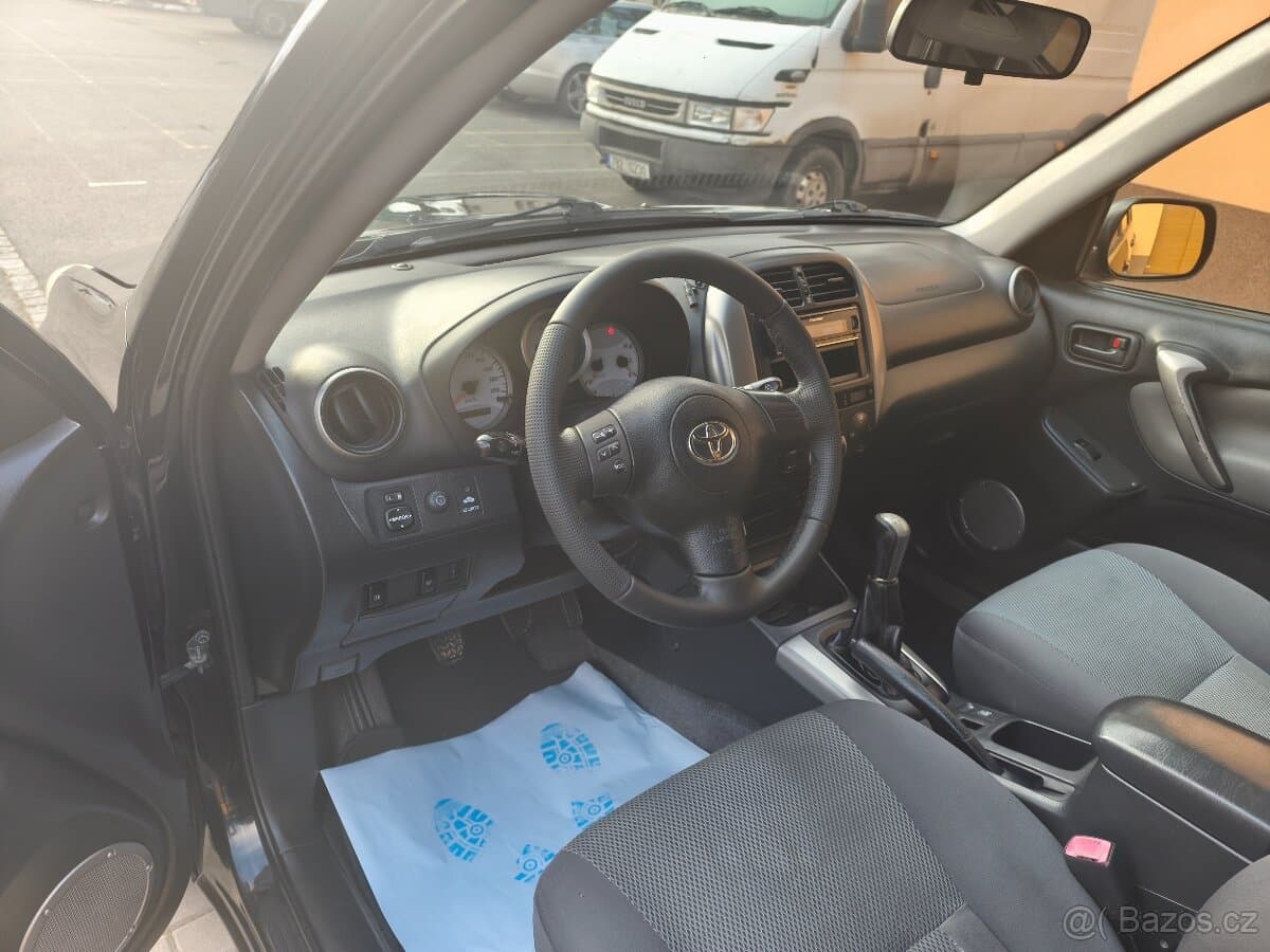 2004 Toyota OSTATNÍ - 8