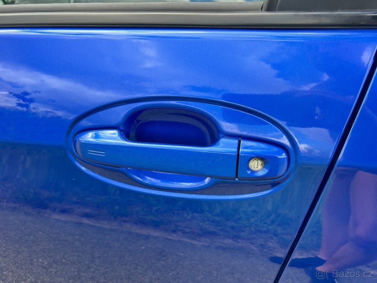 2017 Toyota YARIS - 8