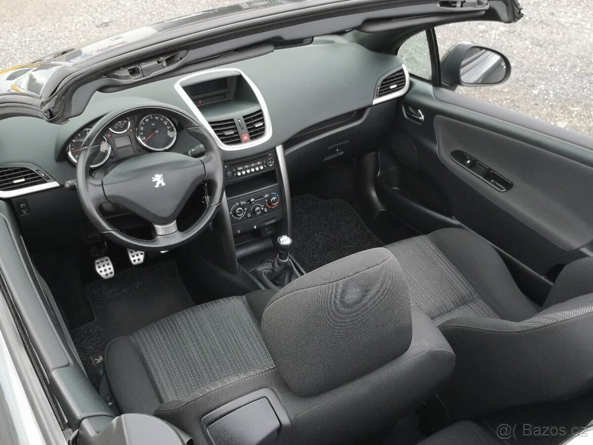 2012 Peugeot 207 - 8