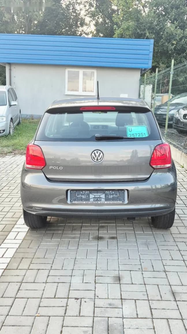 2012 Volkswagen POLO - 8