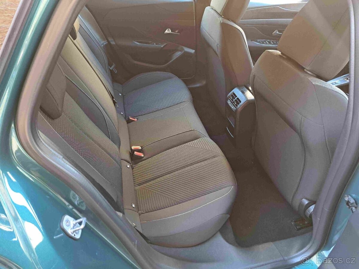 2023 Peugeot 308 - 8