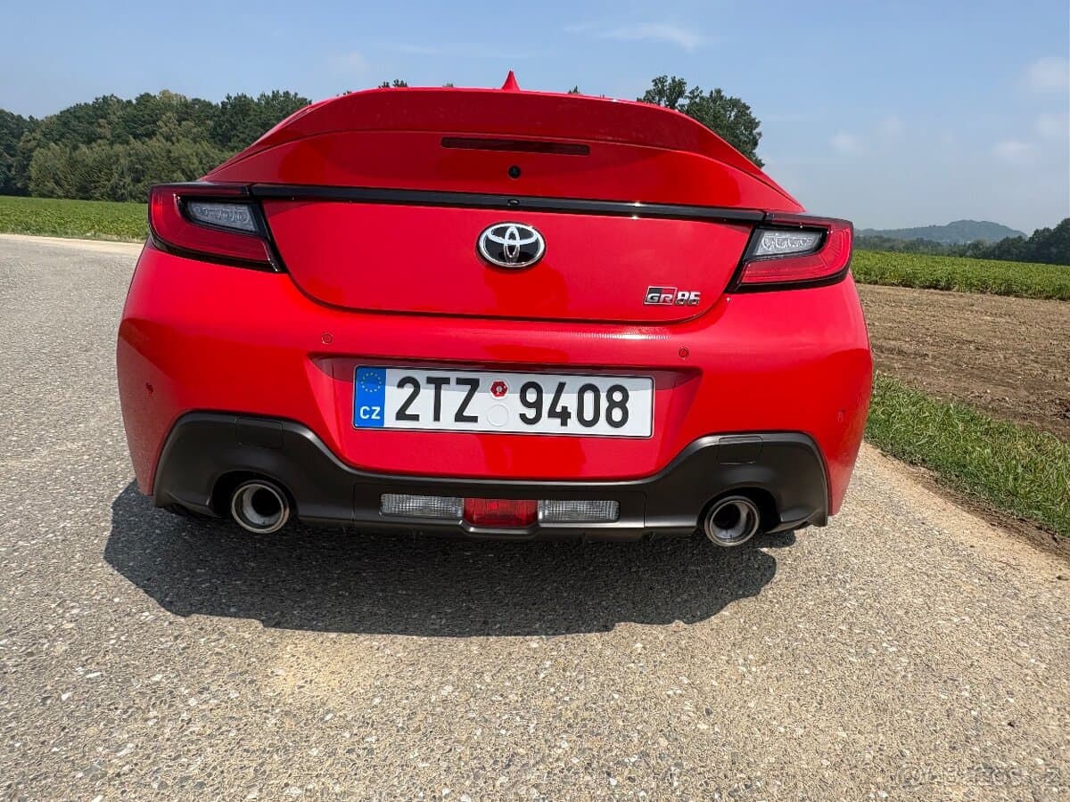 2023 Toyota GR86 - 8