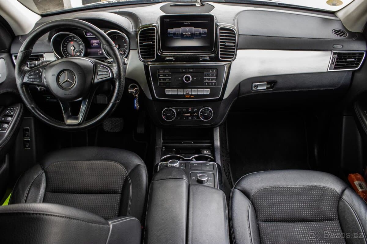 2017 Mercedes-Benz GL - 8