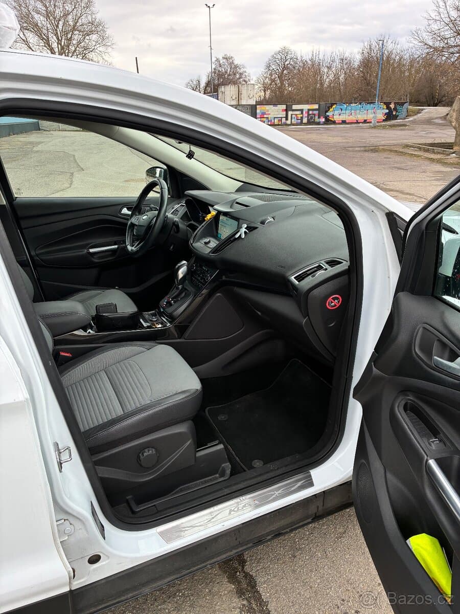 2016 Ford KUGA - 8