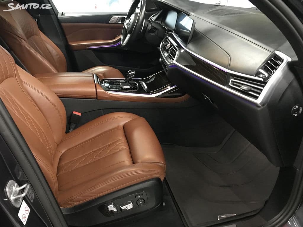 BMW X7 - 8