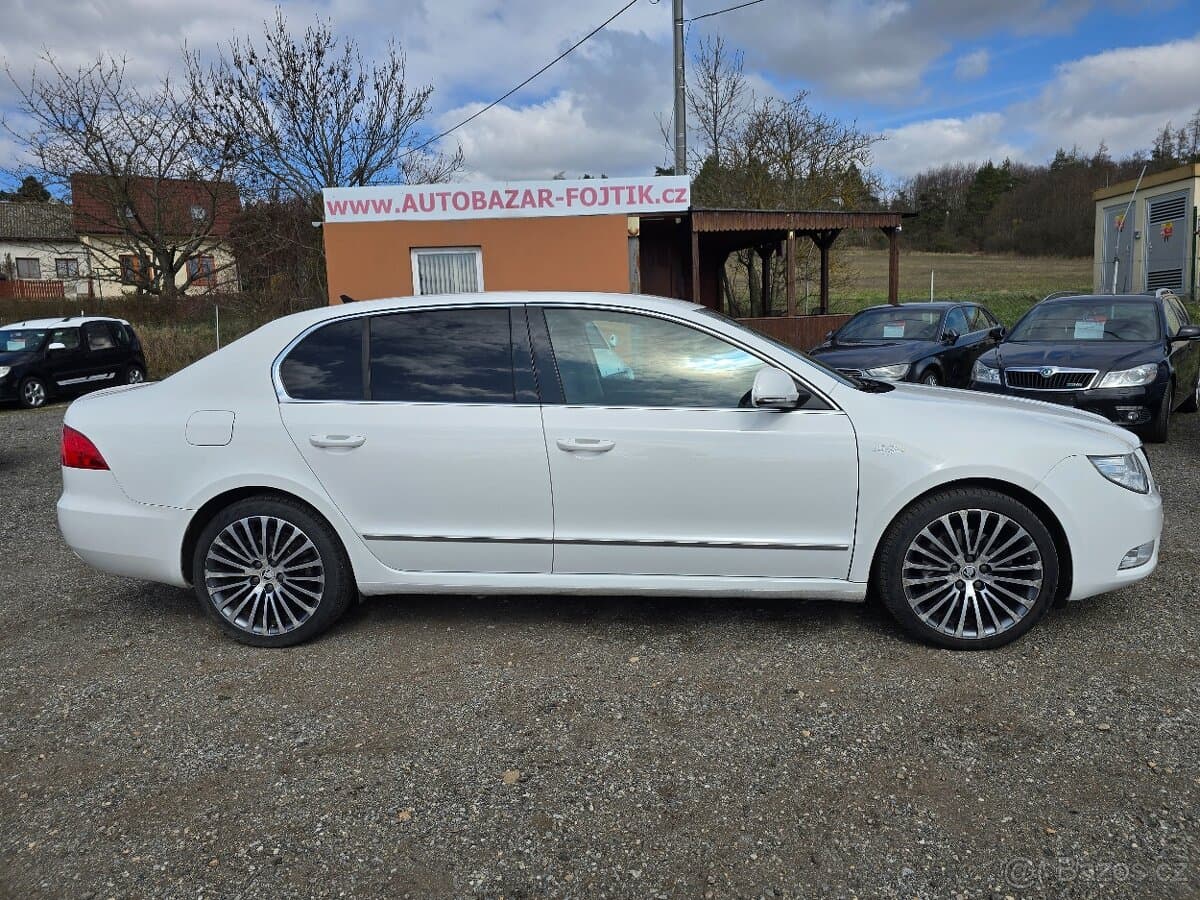 2013 Škoda SUPERB - 8