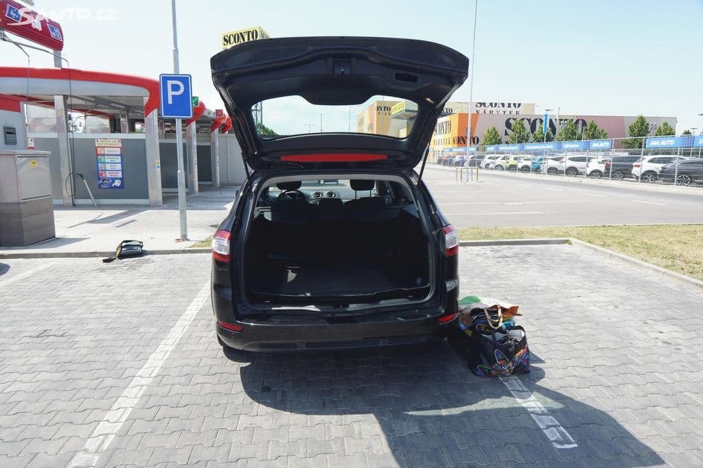2010 Ford MONDEO - 8