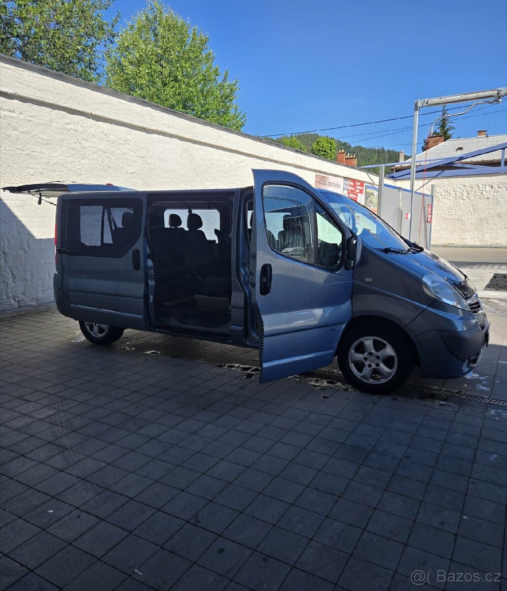 2011 Opel VIVARO - 8