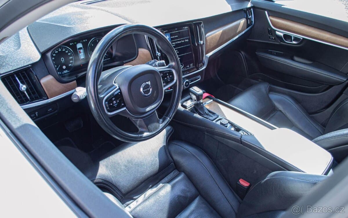 2017 Volvo V90 - 8