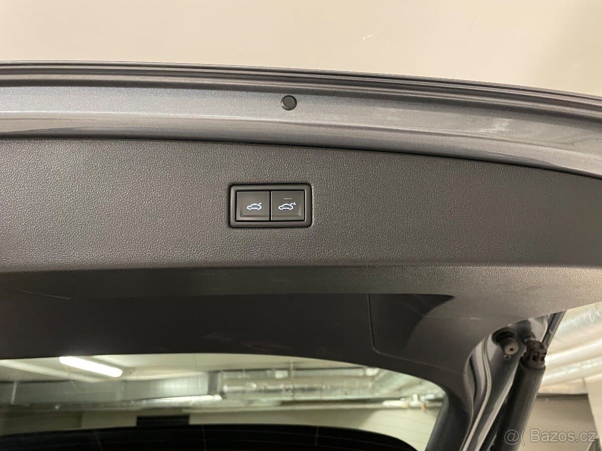 2018 Volkswagen TIGUAN - 8