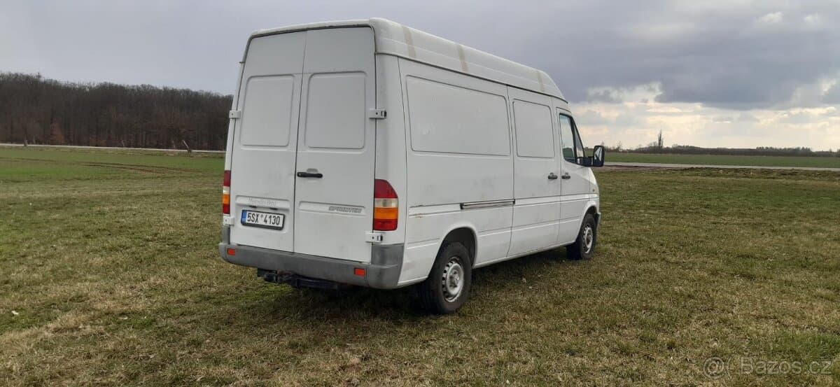 Mercedes-Benz SPRINTER - 8