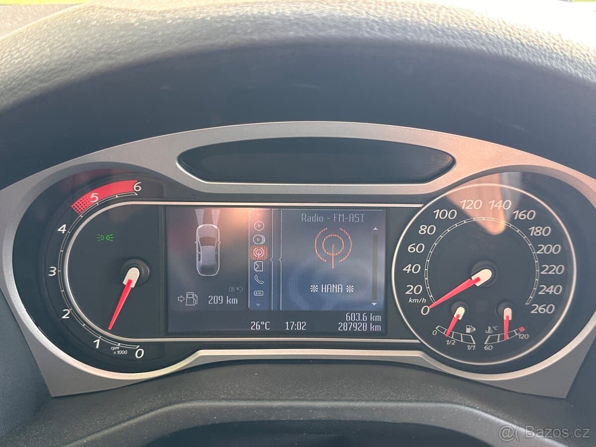 2010 Ford MONDEO - 8