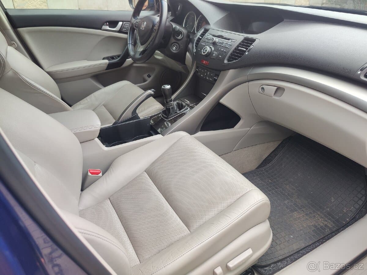 2010 Honda ACCORD - 8