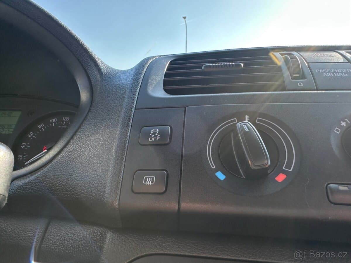 2012 Škoda FABIA - 8