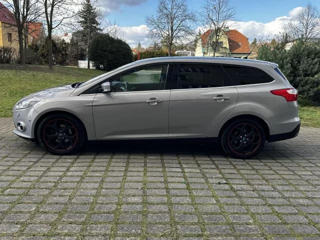 2012 Ford FOCUS - 8