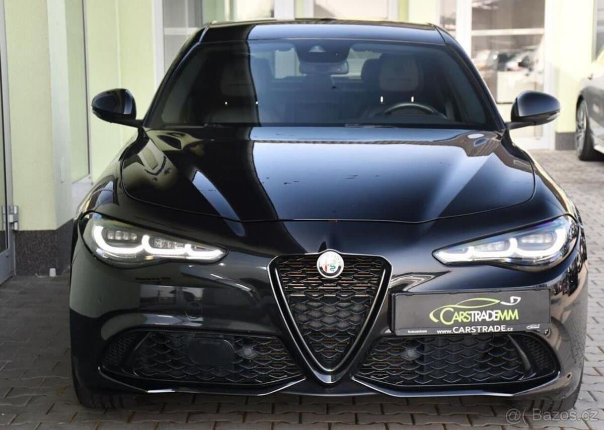 2023 Alfa Romeo GIULIA - 8