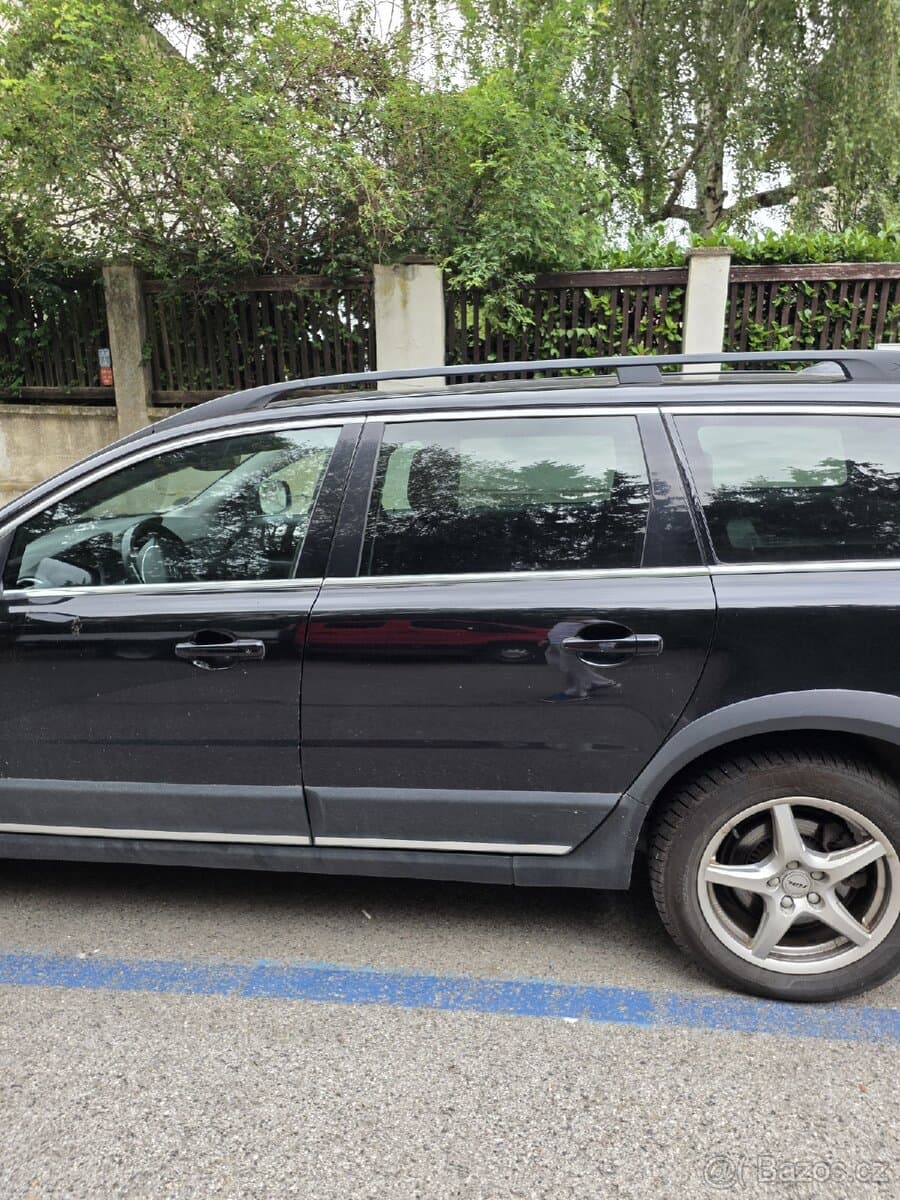 2015 Volvo XC70 - 8