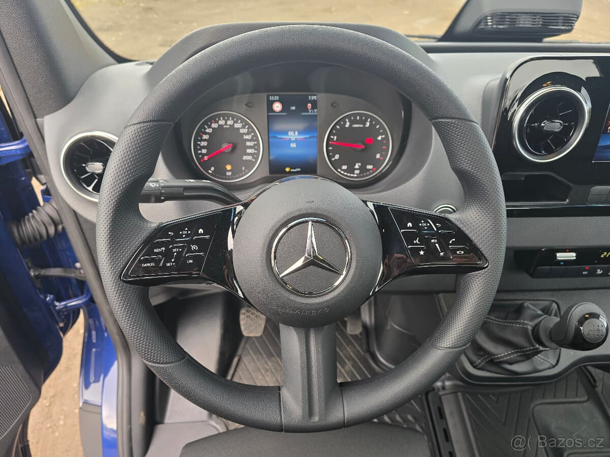 Mercedes-Benz SPRINTER - 8
