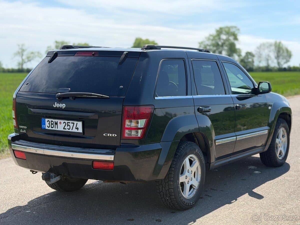 2006 Jeep CHEROKEE - 8