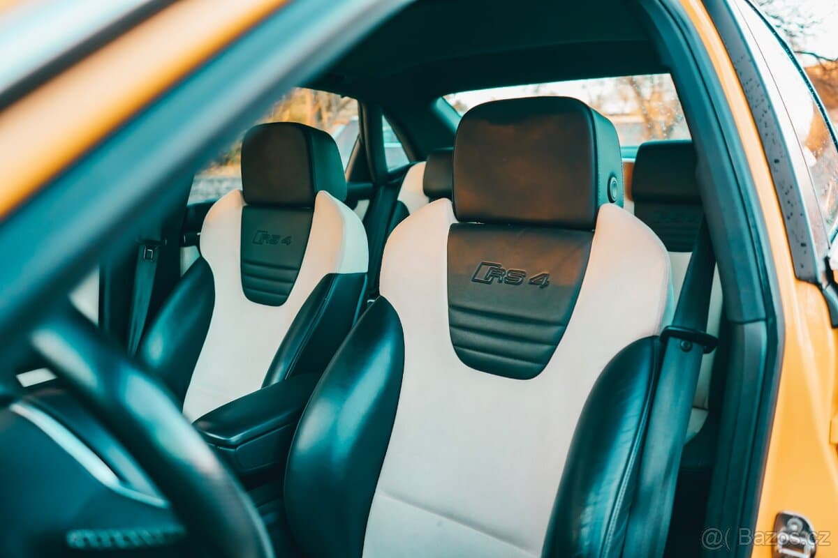 2006 Audi RS4 - 8