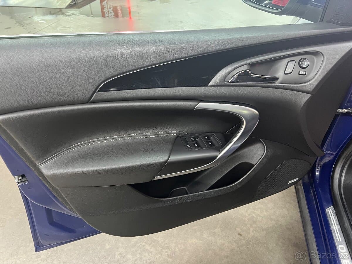 2013 Opel INSIGNIA - 8