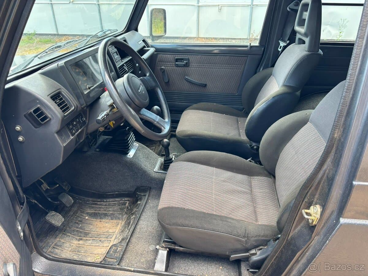 1995 Suzuki SAMURAI - 8