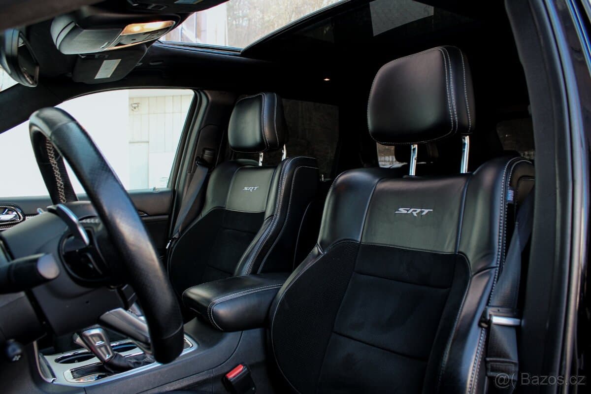 2017 Jeep CHEROKEE - 8