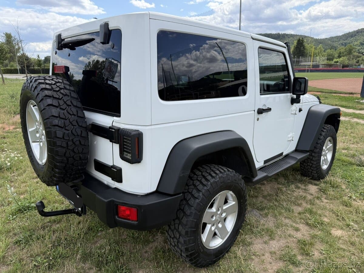 2015 Jeep WRANGLER - 8