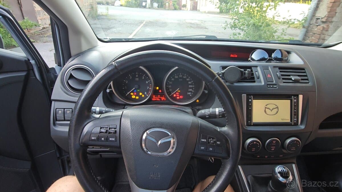 2011 Mazda 5 - 8
