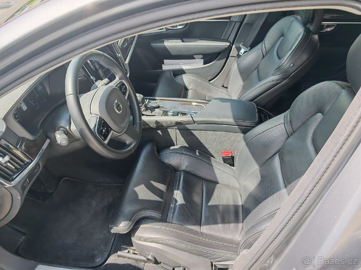 2017 Volvo S90 - 8