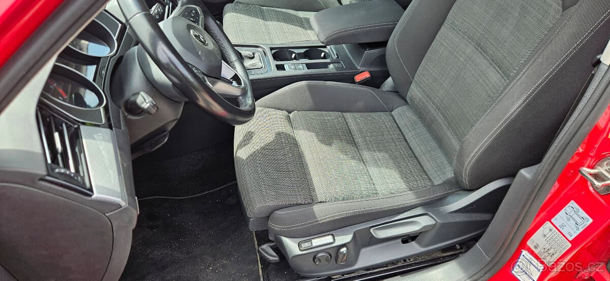 2020 Volkswagen PASSAT - 8