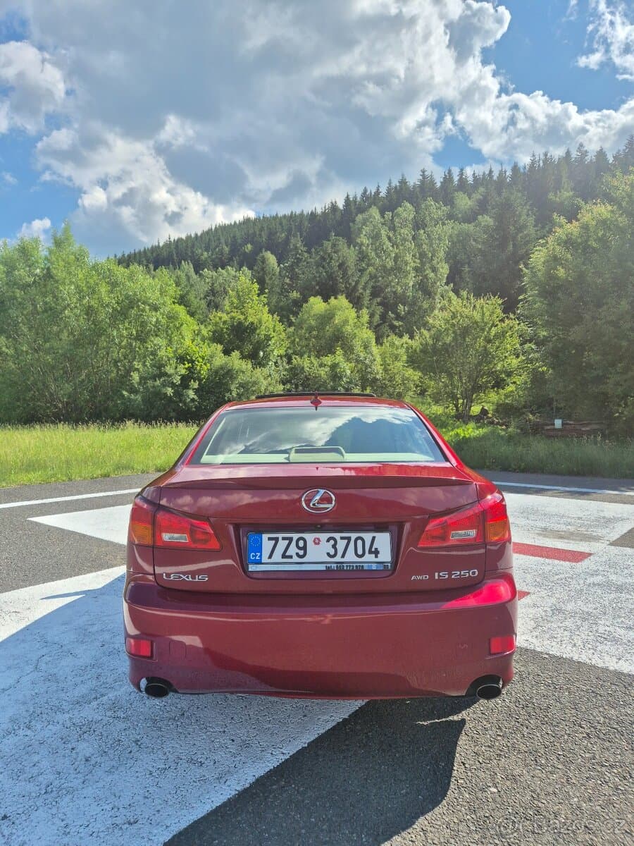2008 Lexus IS - 8