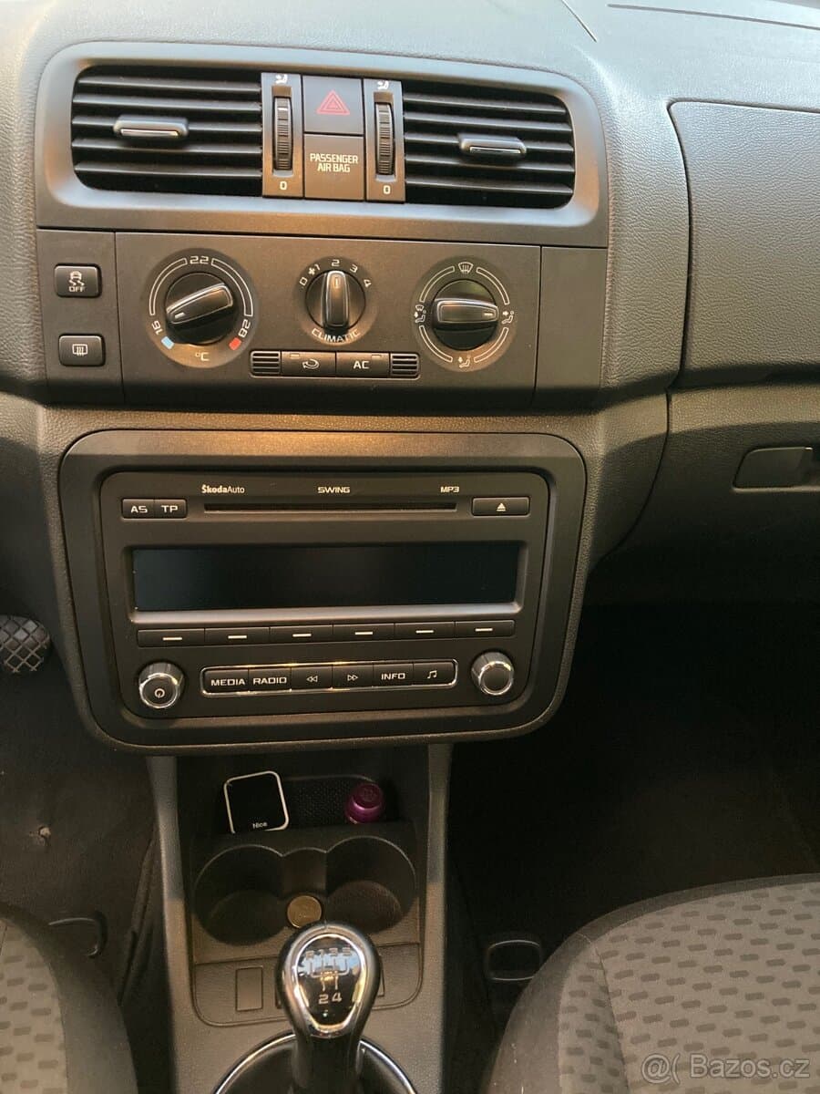 2010 Škoda FABIA - 8