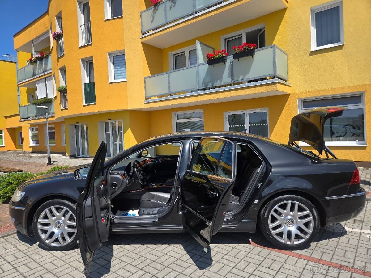 2010 Volkswagen PHAETON - 8