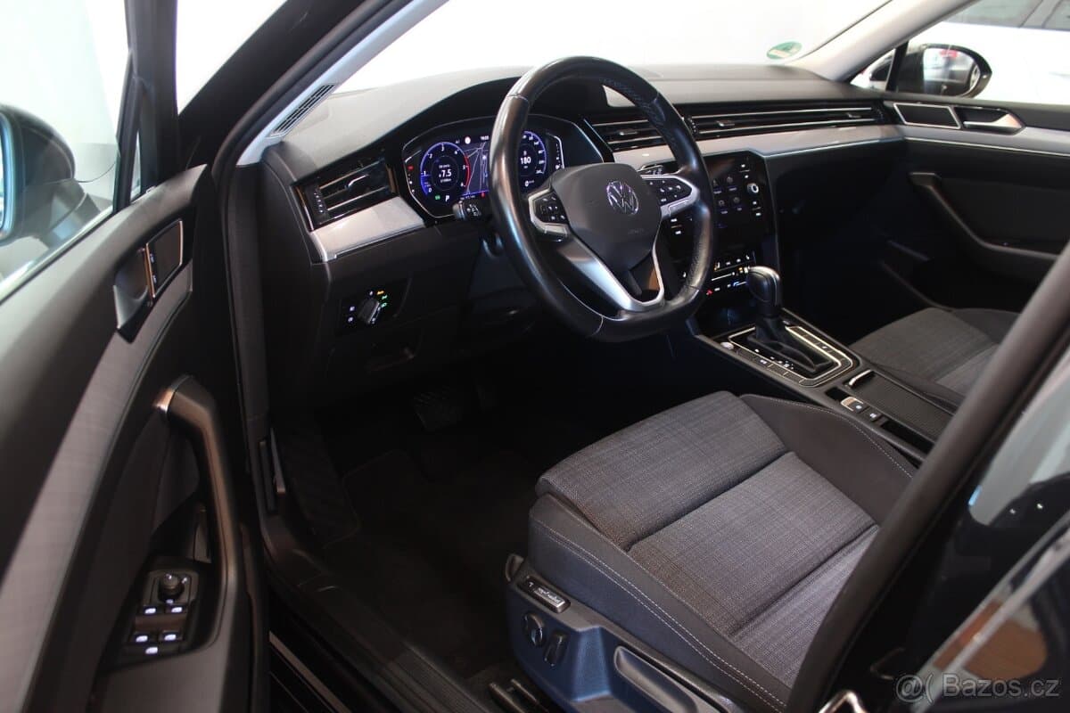 2021 Volkswagen PASSAT - 8
