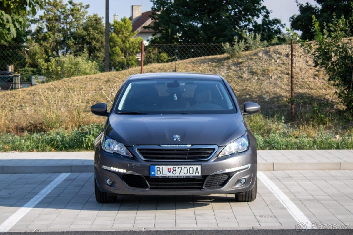 2017 Peugeot 308 - 8