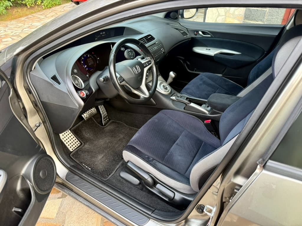 2010 Honda CIVIC - 8