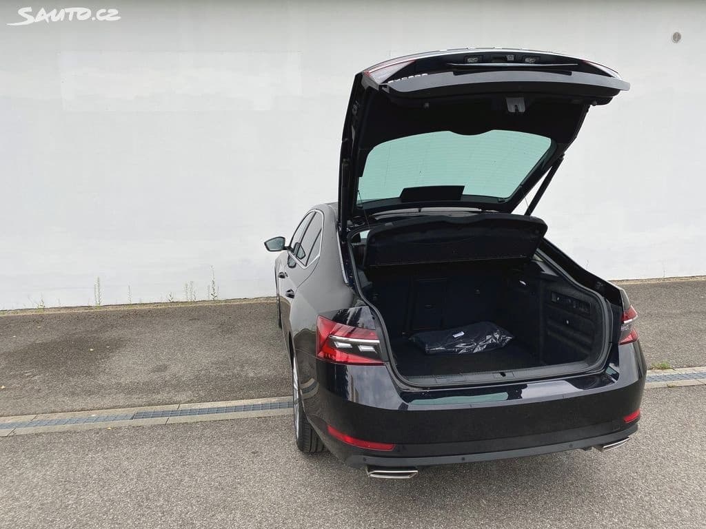 Škoda SUPERB - 8