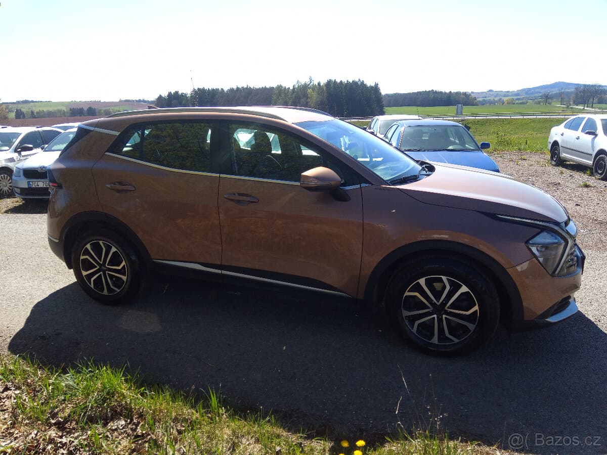 2022 Kia SPORTAGE - 8